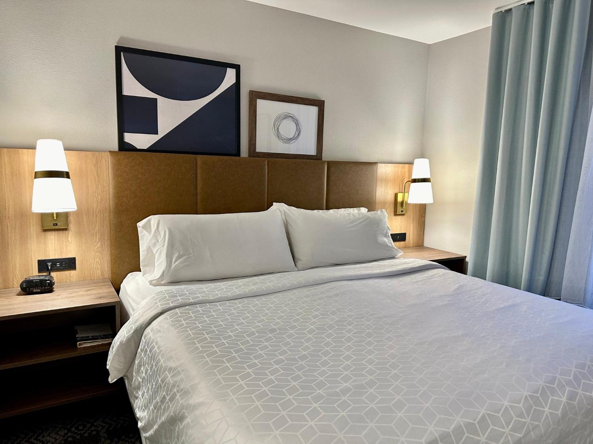 Staybridge Suites Milwaukee West-Oconomowoc By Ihg Exteriér fotografie