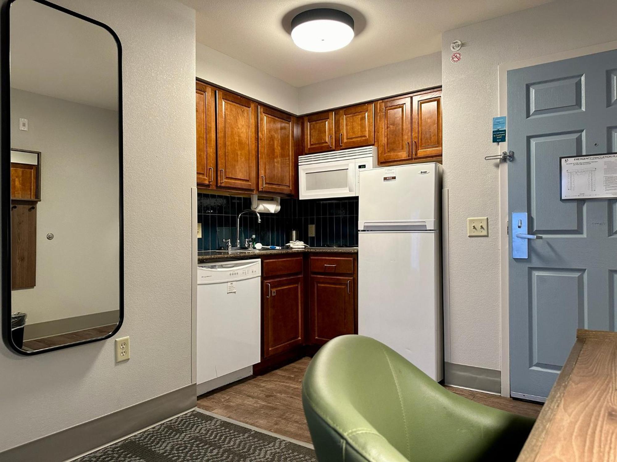 Staybridge Suites Milwaukee West-Oconomowoc By Ihg Exteriér fotografie