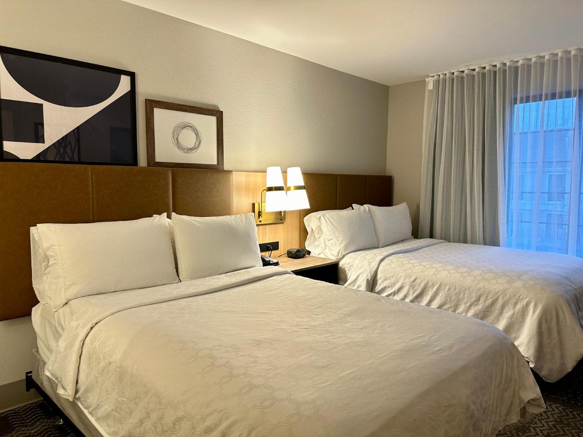 Staybridge Suites Milwaukee West-Oconomowoc By Ihg Exteriér fotografie