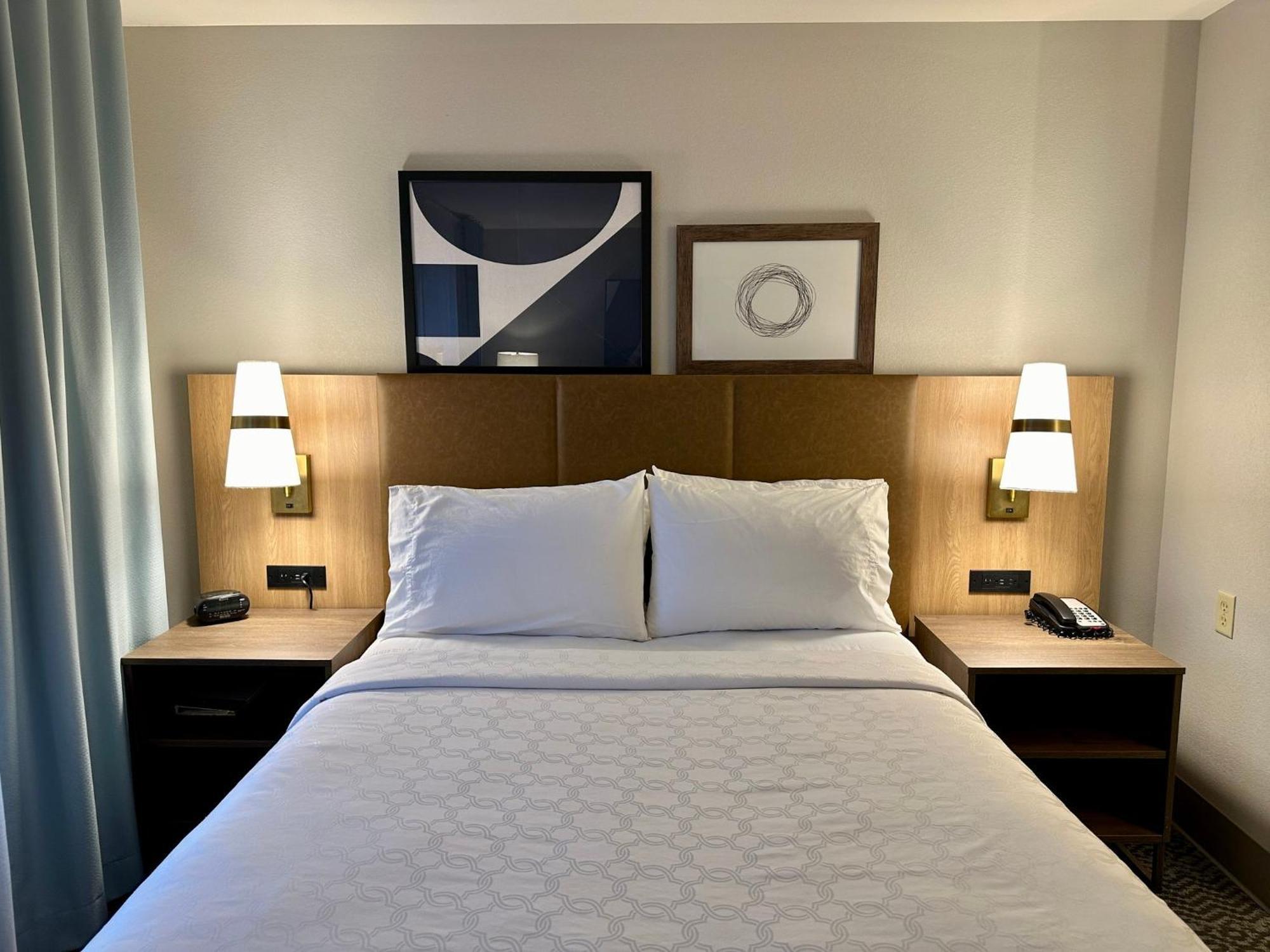 Staybridge Suites Milwaukee West-Oconomowoc By Ihg Exteriér fotografie