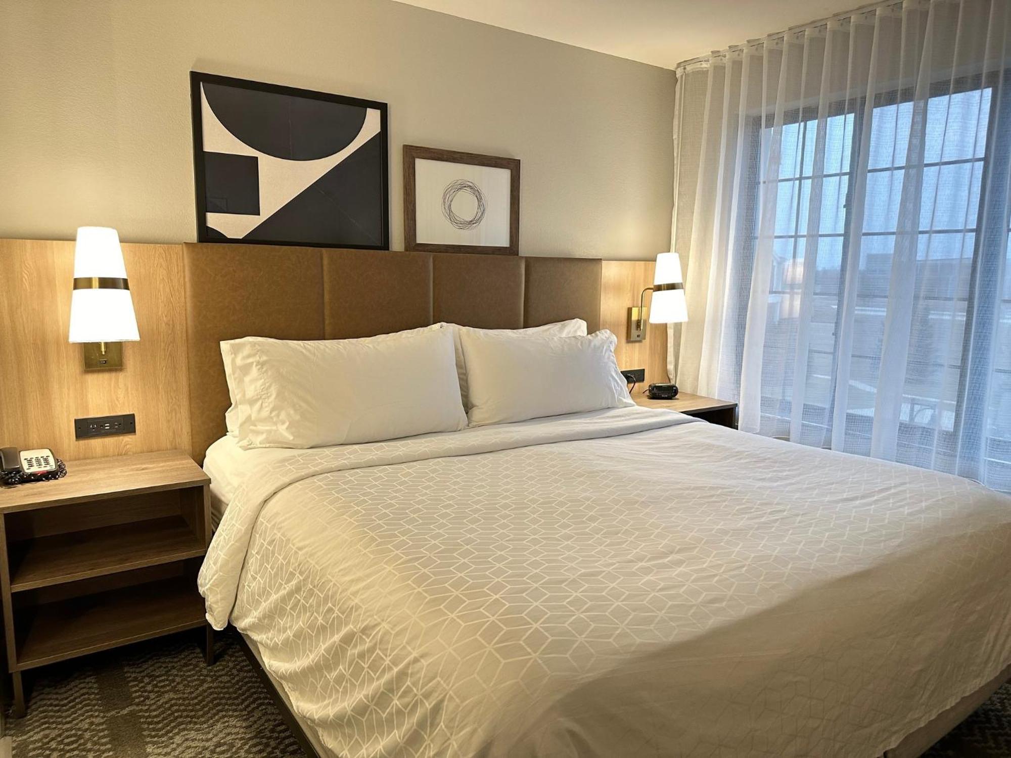 Staybridge Suites Milwaukee West-Oconomowoc By Ihg Exteriér fotografie