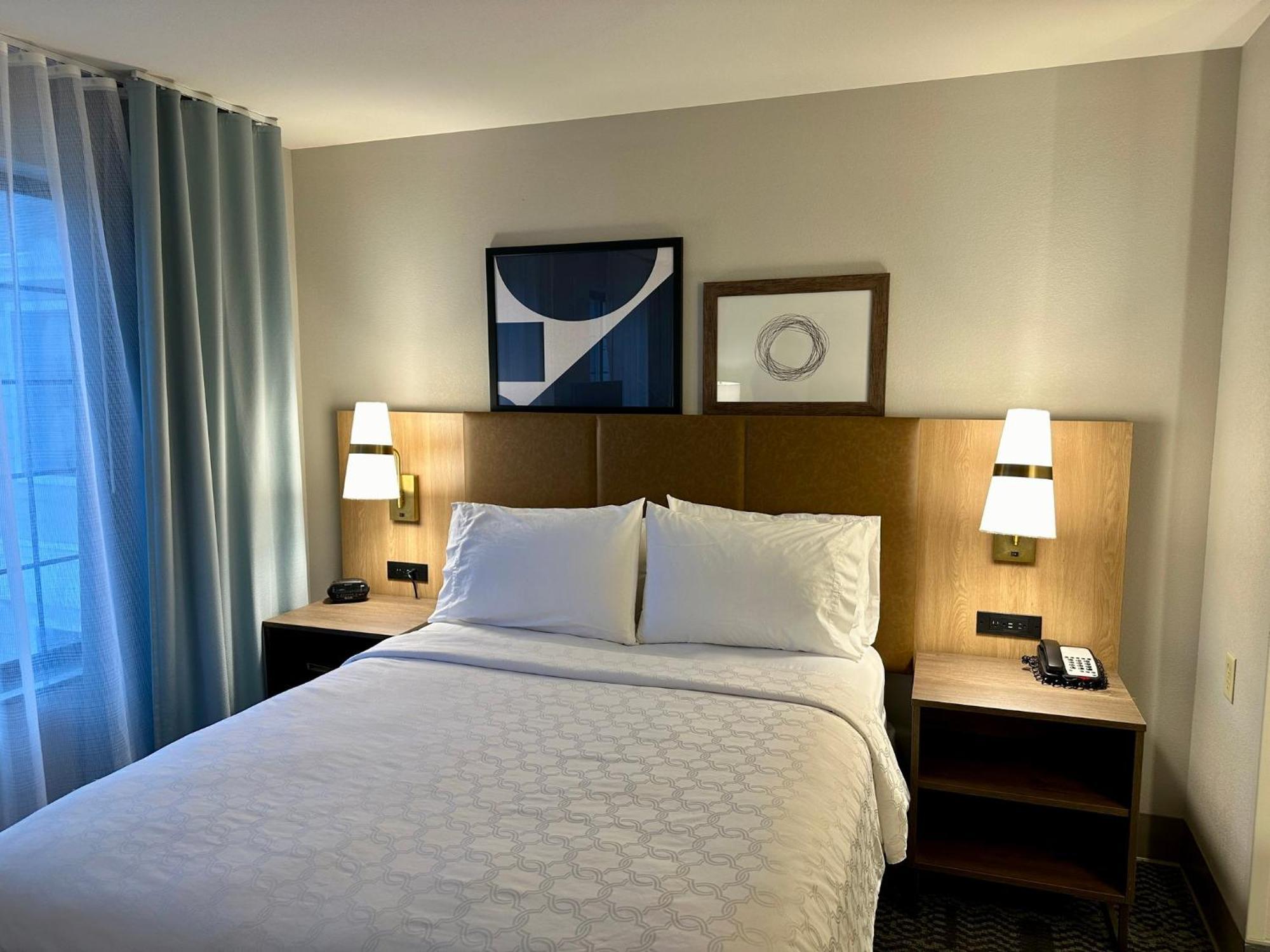 Staybridge Suites Milwaukee West-Oconomowoc By Ihg Exteriér fotografie